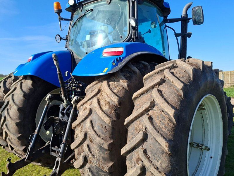 New Holland T7.220