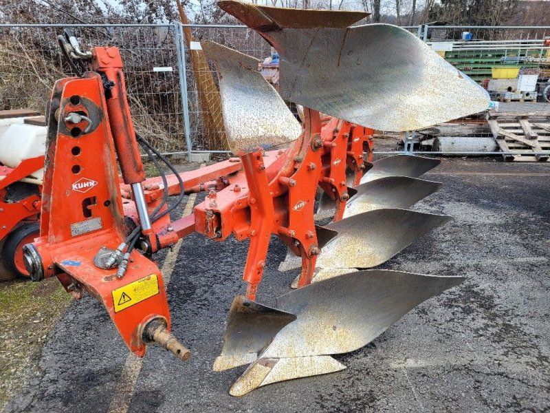 Kuhn Multi Master 110 4T