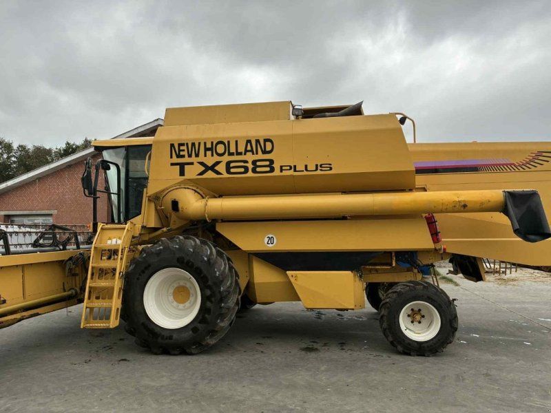 New Holland TX68 PLUS