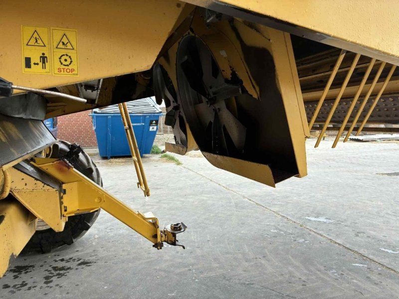 New Holland TX68 PLUS