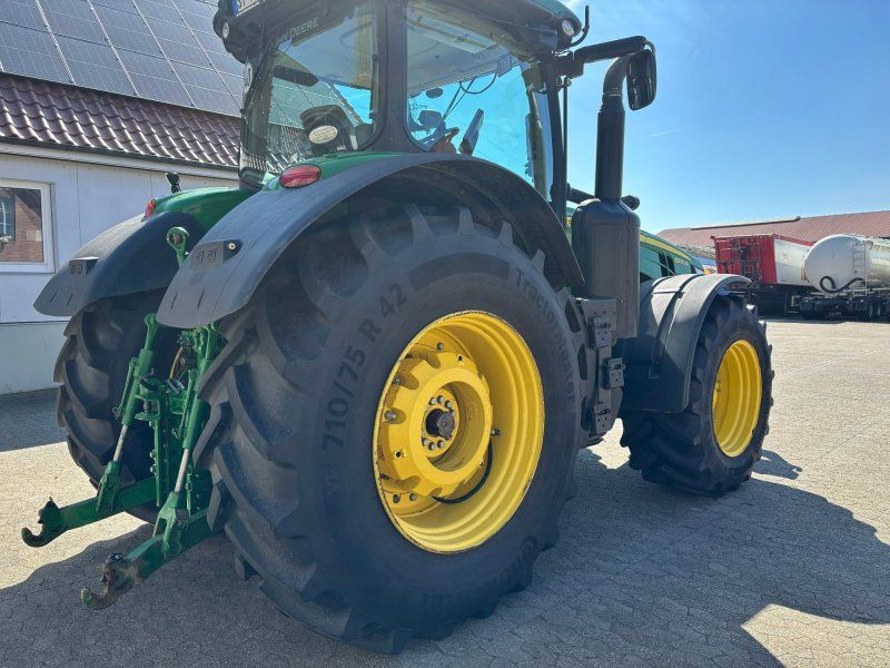 John Deere 8370R