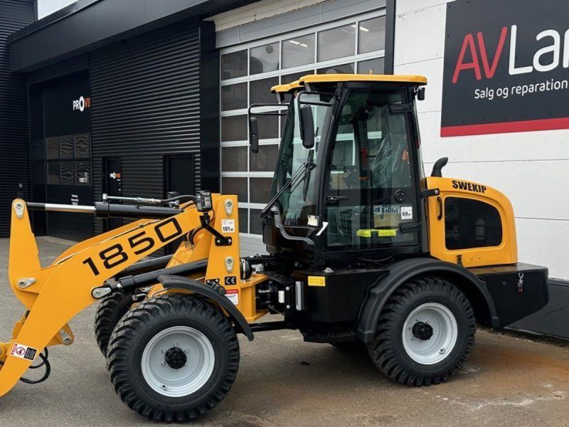 1850. Løfter 1500 kg
