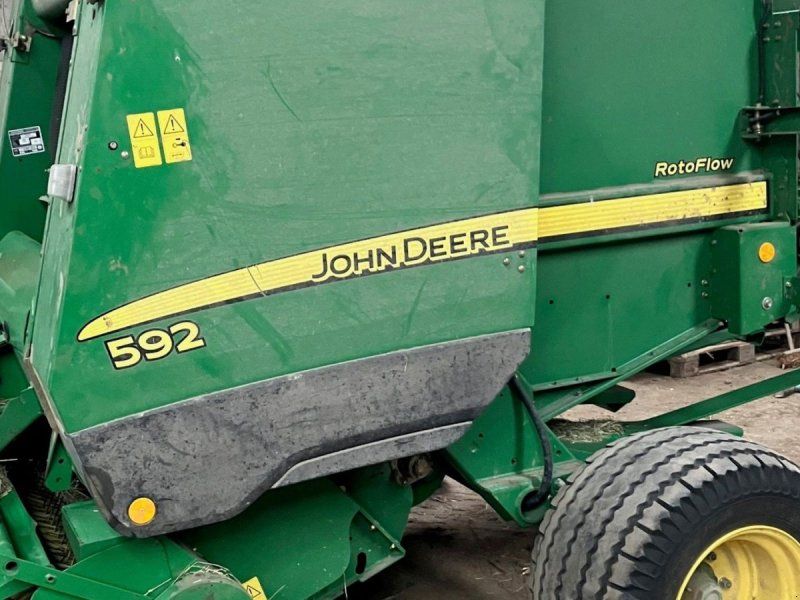 John Deere 592