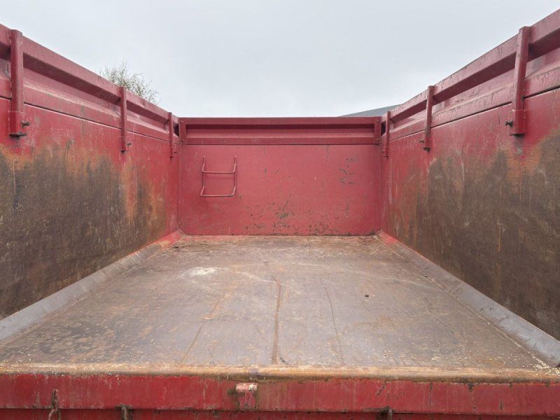 Bennet Brimont høj/bag tipvogn. Meget velholdt vogn.