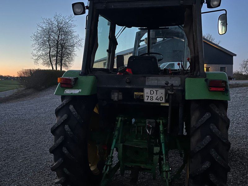 John Deere 2850 SG 2 med frontlæsser