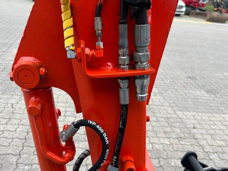 Kubota U10 EL Elektrisk minigraver med udskudsarm