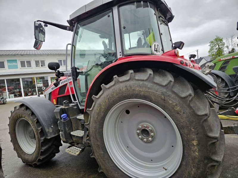 Massey Ferguson 5S.115 DYNA-4 CLUSIVE