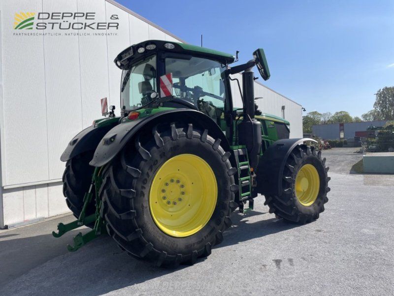 John Deere 6R 250