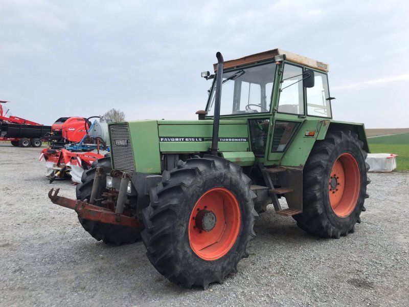 Fendt Favorit 615 LS