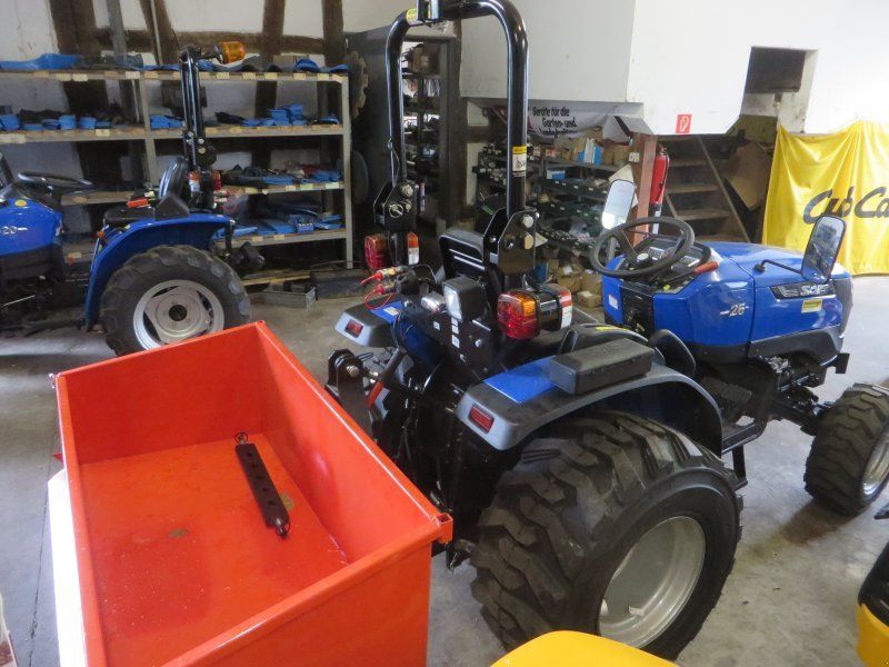 Solis 26 + Industriebereifung + Transportbox + Straßenzulassung