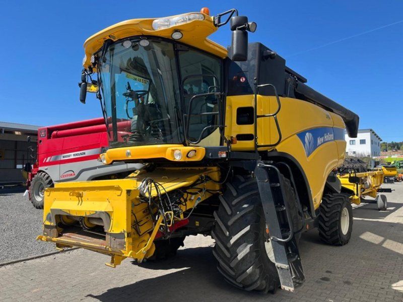 New Holland CX 8040