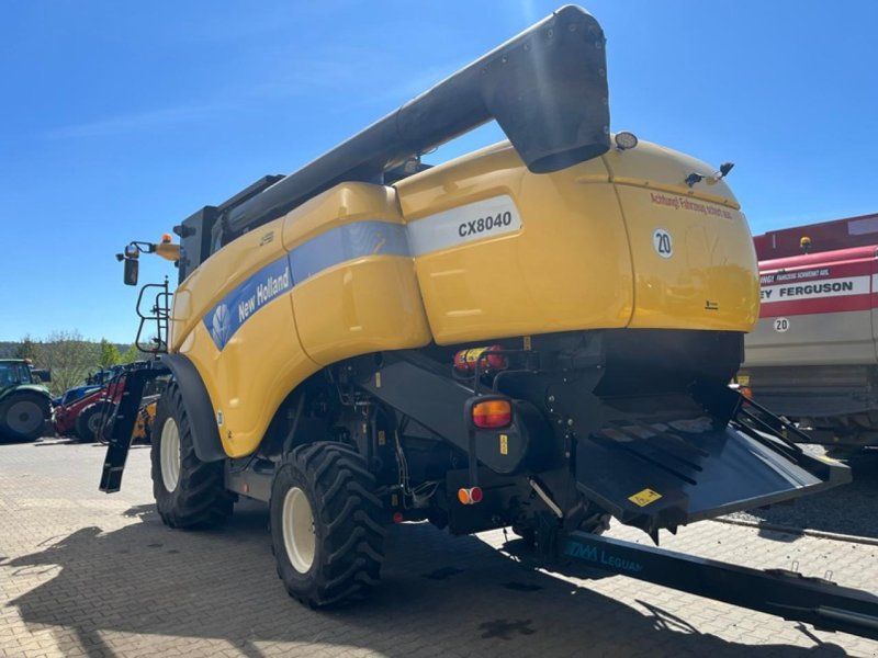 New Holland CX 8040