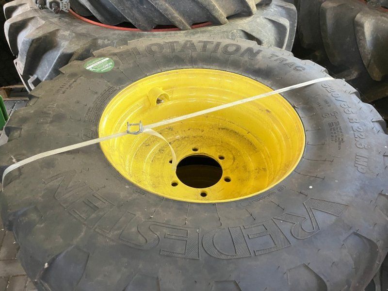 Vredestein 520/55R22.5