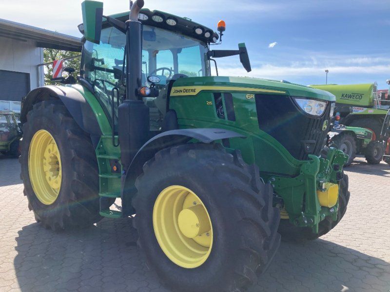 John Deere 6R215