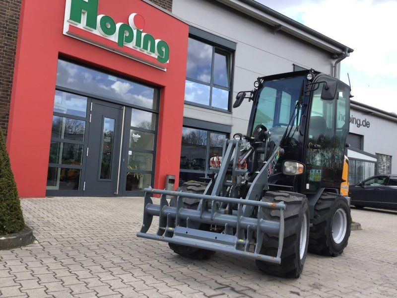 Giant G2200 X-TRA HD+