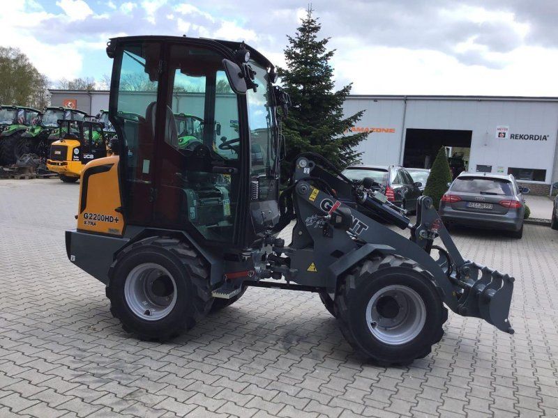 Giant G2200 X-TRA HD+