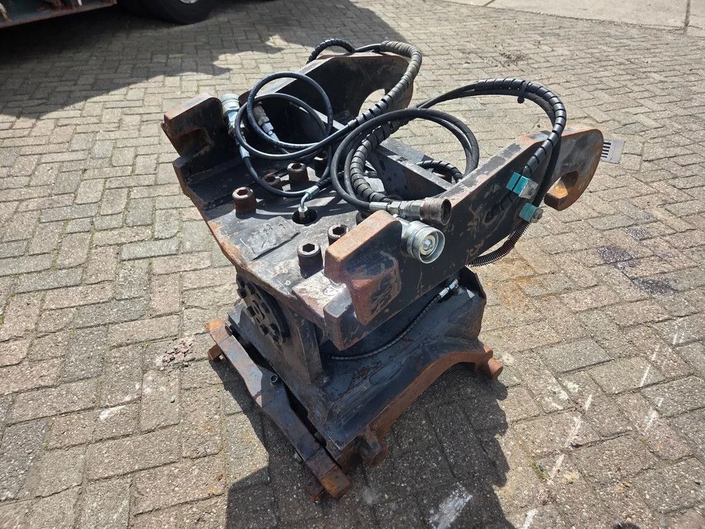 Beco hydraulisch kantelstuk CW30/40