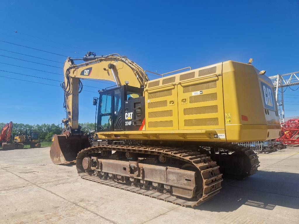 CAT 374 F L