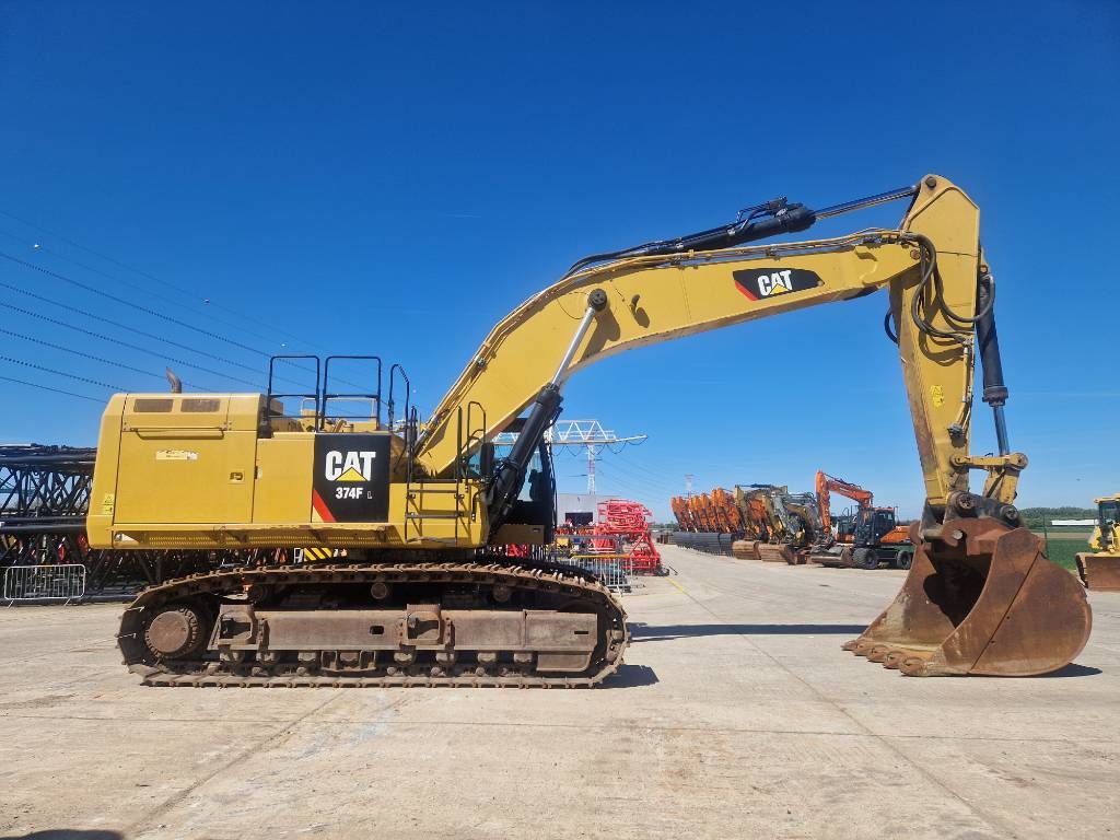 CAT 374 F L