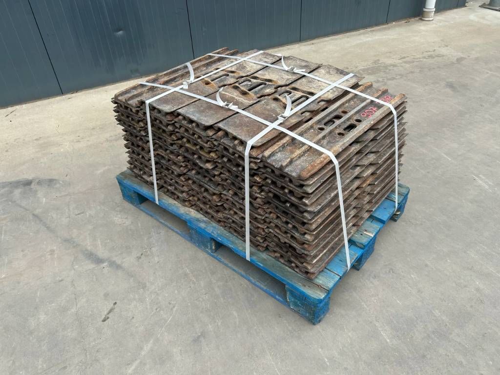 CAT 320D / 320E / 323D / 323E 700mm shoes - 30%