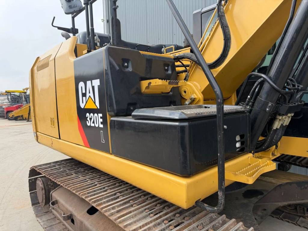 CAT 320E L