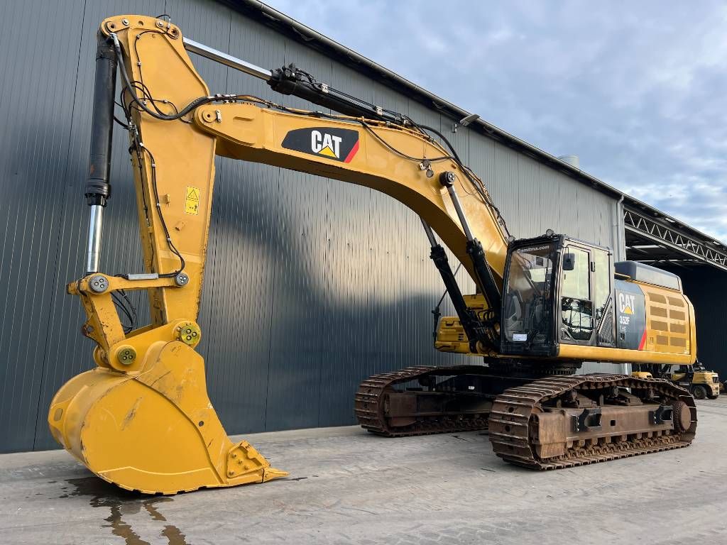 CAT 352FL ME