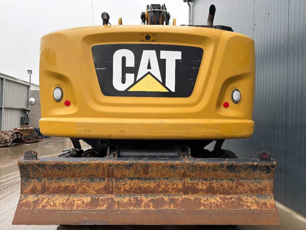 CAT M318F