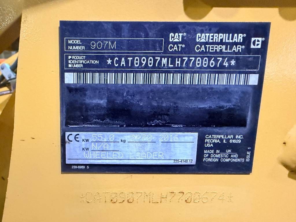 CAT 907M