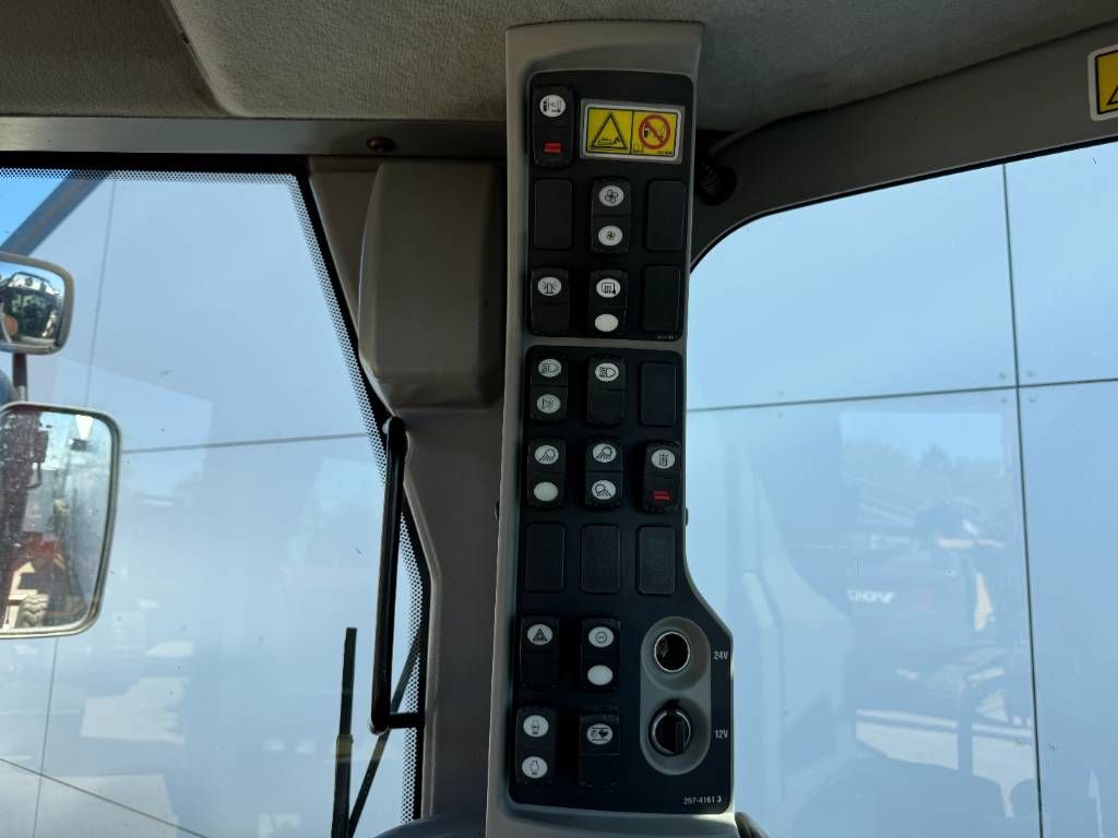 CAT 120M - CE / Front Blade + Ripper / Auto Greasing