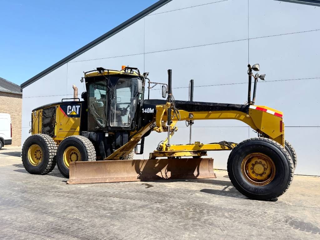 CAT 140M VHP Plus - Joysticks Controls / Top Condition