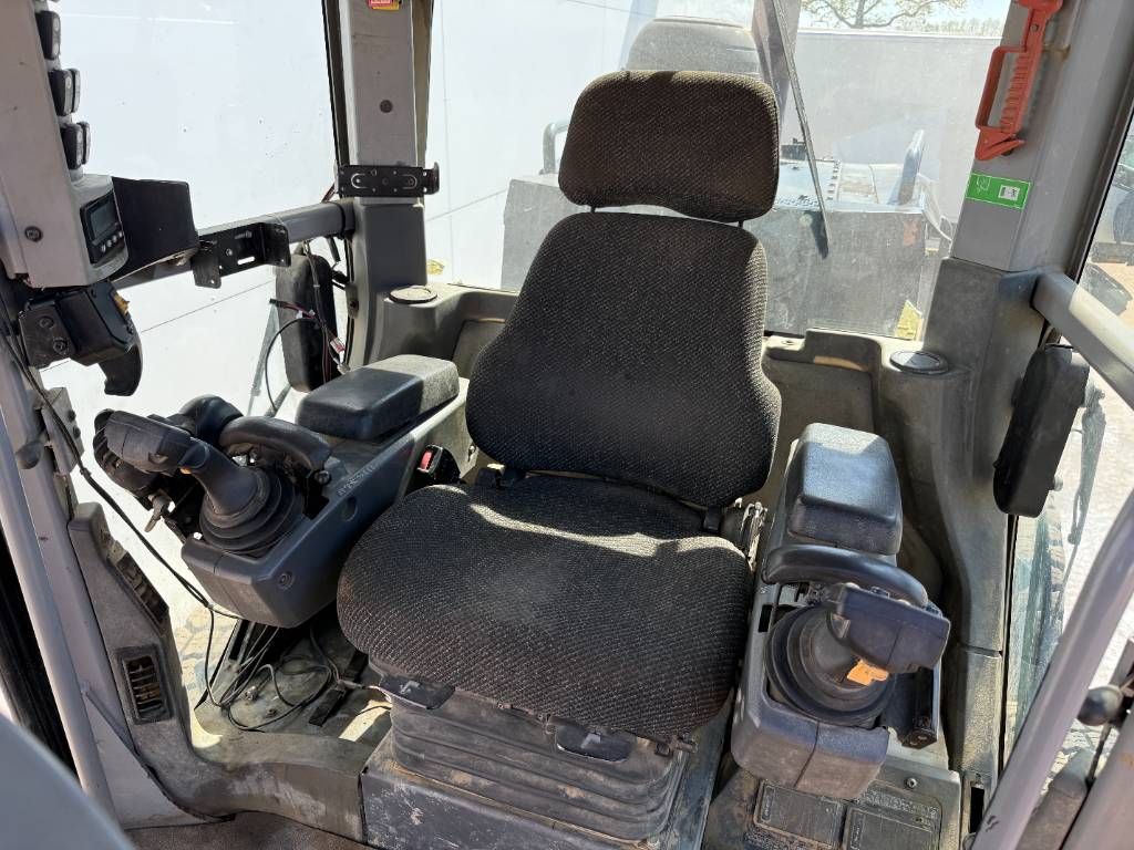 CAT 140M VHP Plus - Joysticks Controls / Top Condition