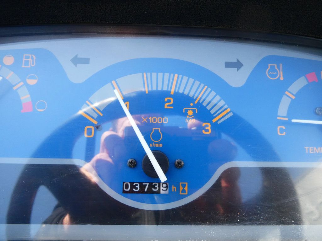 Shibaura ST318 4wd HST / 1373 Draaiuren / Voorlader