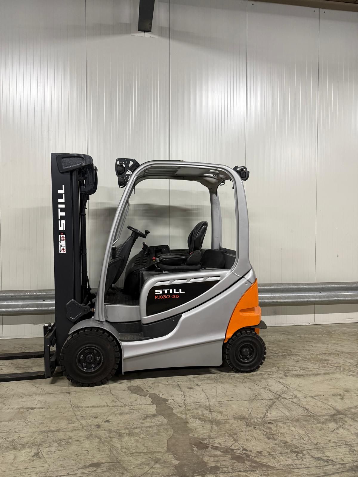 Heftruck Still RX 60-25 2016 8921 uur triplo 4890 met Side shift