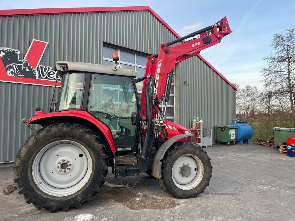 Massey Ferguson 5609 DYNA-4