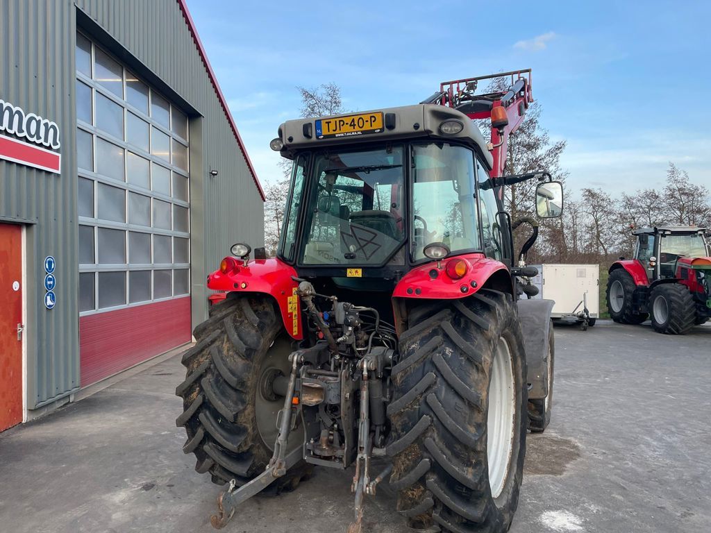 Massey Ferguson 5609 DYNA-4