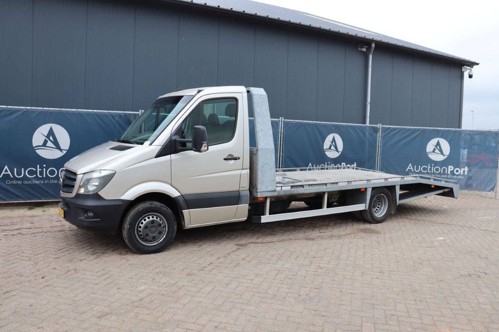 Tow truck Mercedes-Benz Sprinter Diesel 191hp 2017