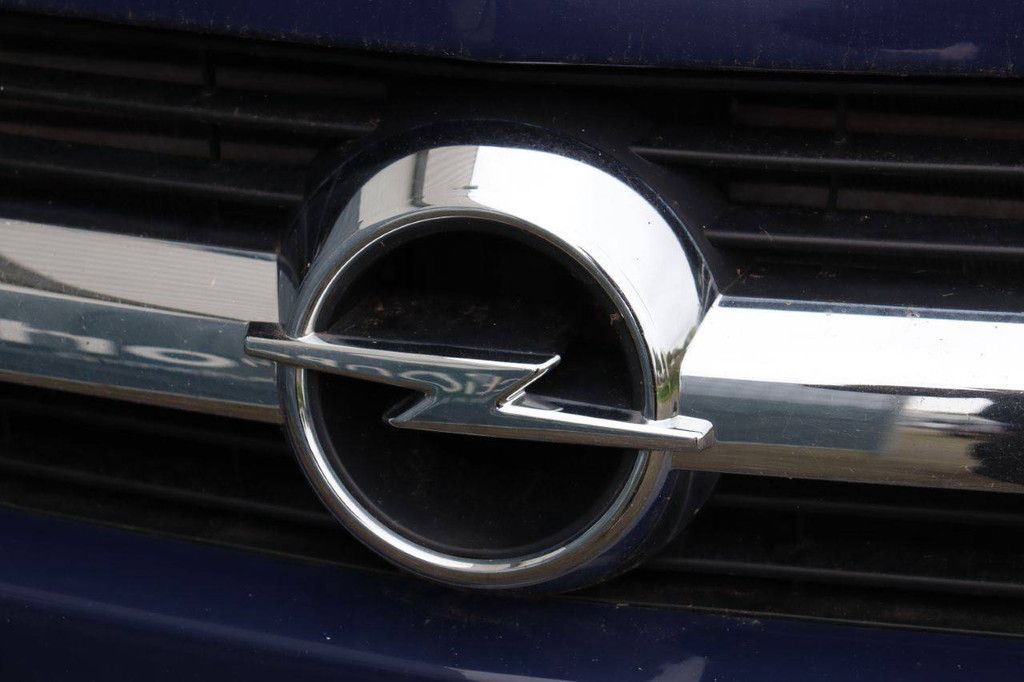 Opel Movano 2.5 CDTI Diesel 101 PS Transporter 2010 Behindertenfahrzeug (Marge)