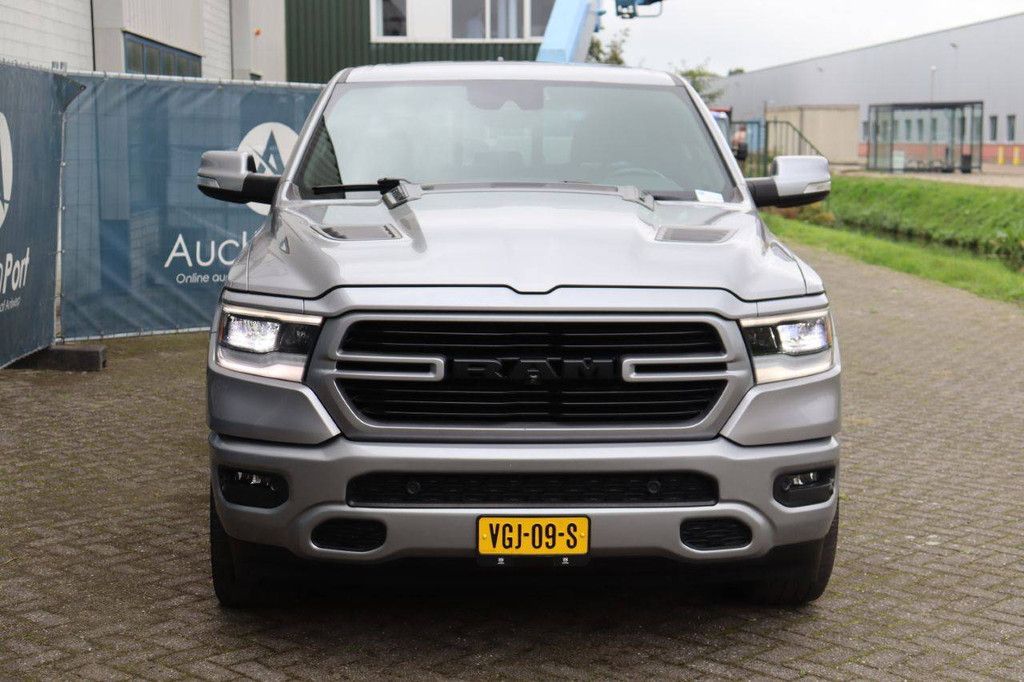 Dodge RAM 1500 Petrol 402hp 2020