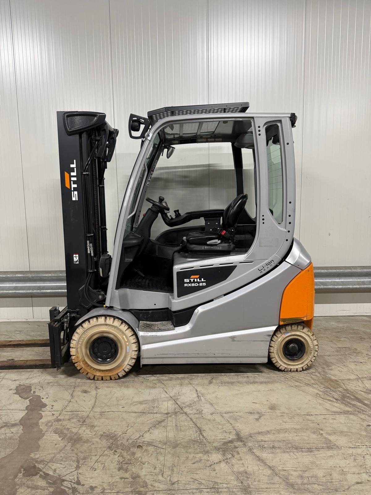 Heftruck Still RX 60-25 2020 4400 uur triplo 4890 met Side shift