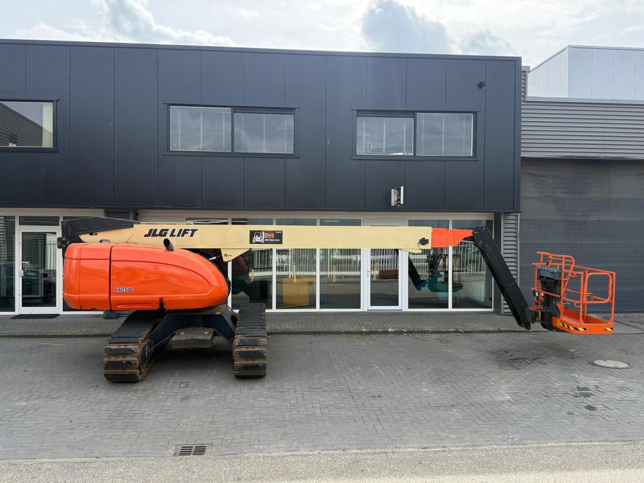 Rups Hoogewerker JLG Type 66OSJS, BJ 2015, DU 3501.