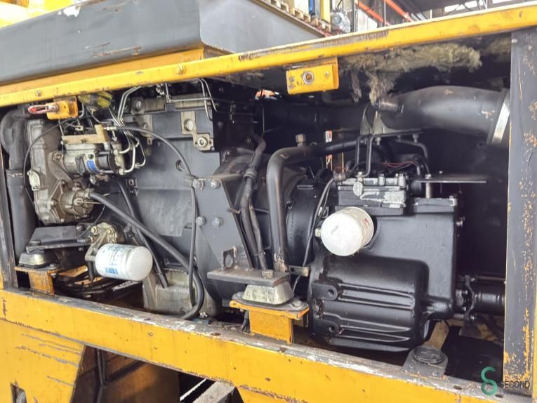 Side loaders Diesel Boss 556-MK5 1997 Outdoor tires