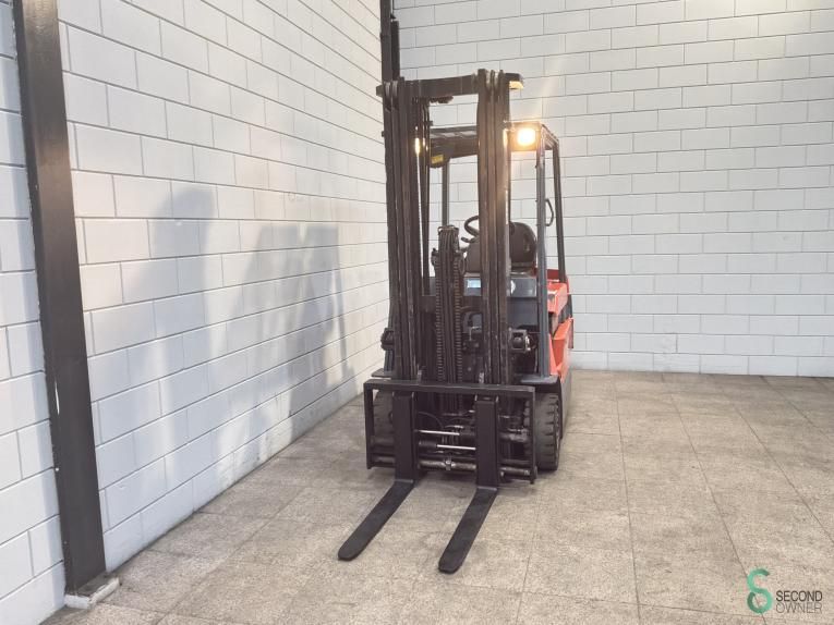 Forklifts Electric Toyota 7 FBMF 20 2006 Triplex