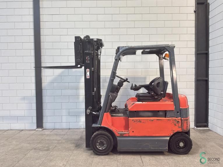 Forklifts Electric Toyota 7 FBMF 20 2006 Triplex
