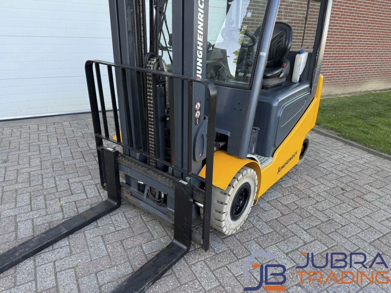 Jungheinrich EFG425 Electric Forklift | 2014 | 3615H | 2.5T |