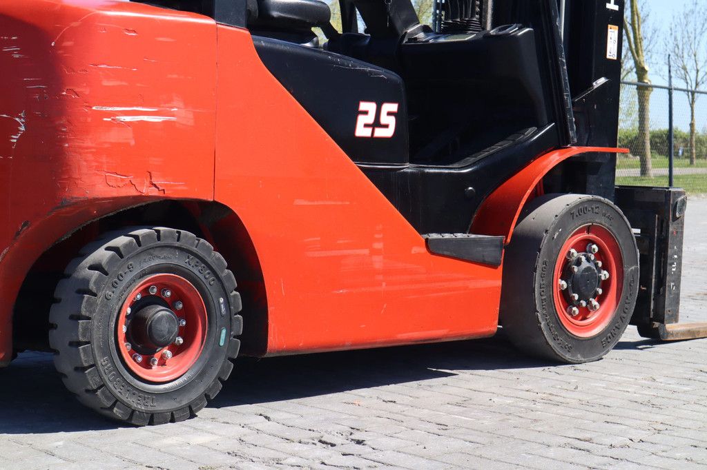 Hangcha CPCD25 | TRIPLEX | 2.5 TON | SIDESHIFT | POSITIONERS