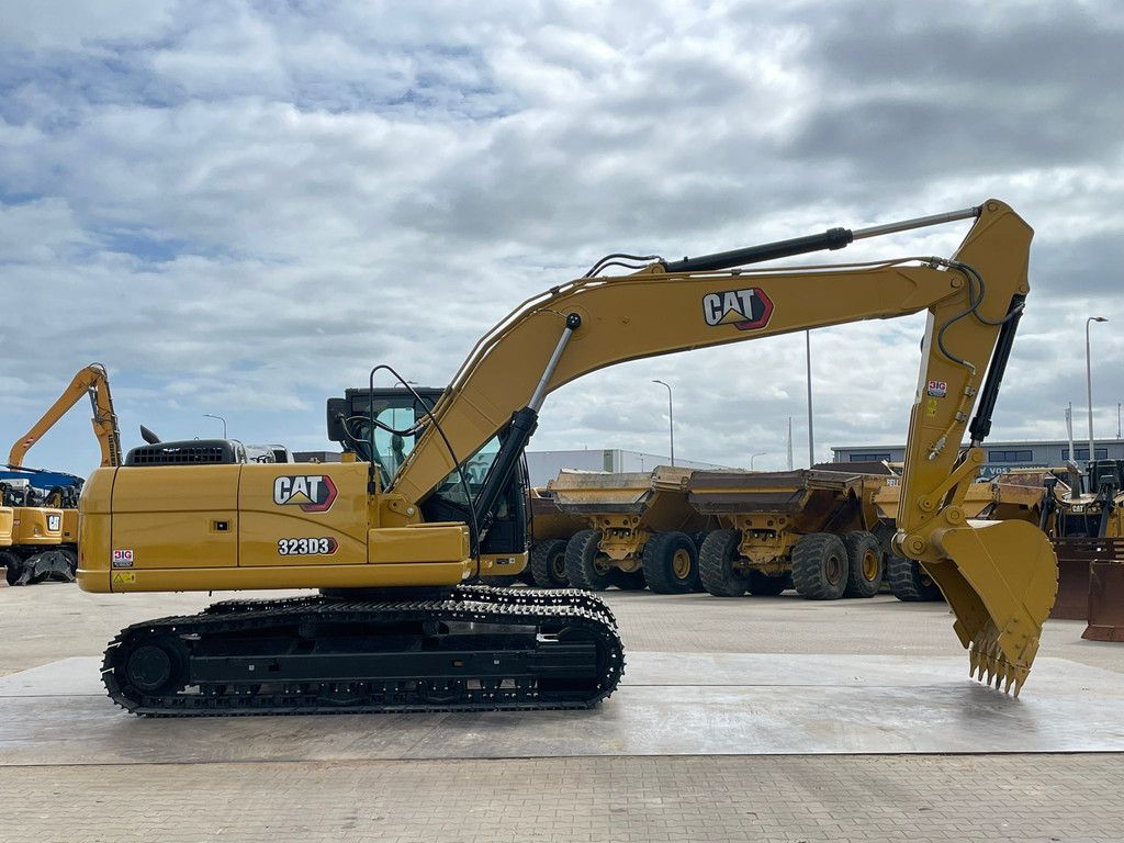 Caterpillar 323D3