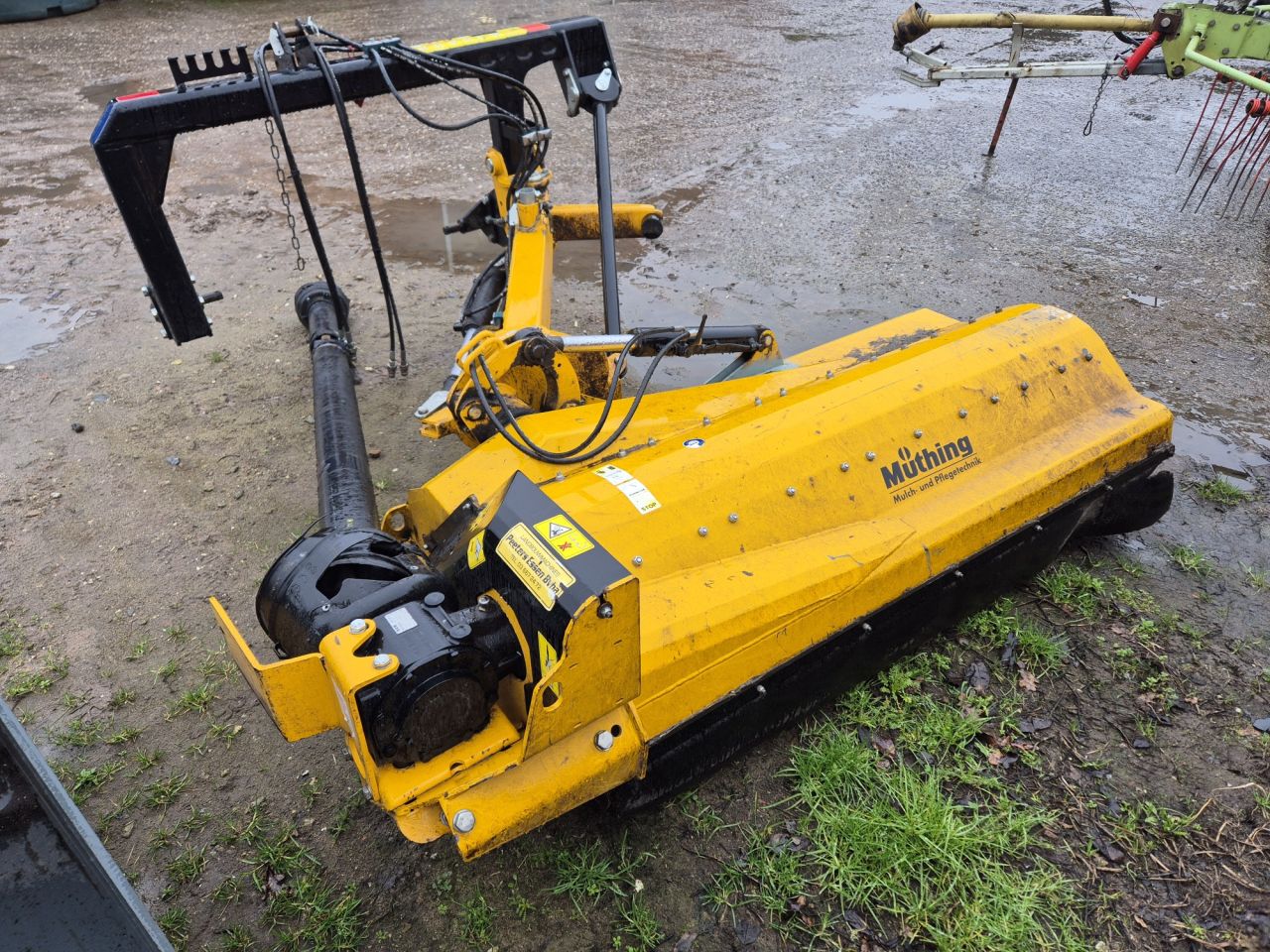 Klepelmaaier Muthing 180