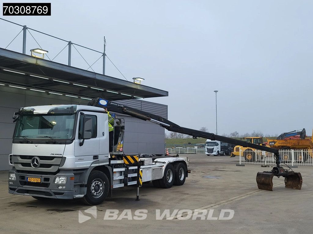 Mercedes Actros 2532 6X2 NL-Truck HMF 1643 Z2 Crane Kran 21 tons VDL Hooklift Lift-Axle Euro 5