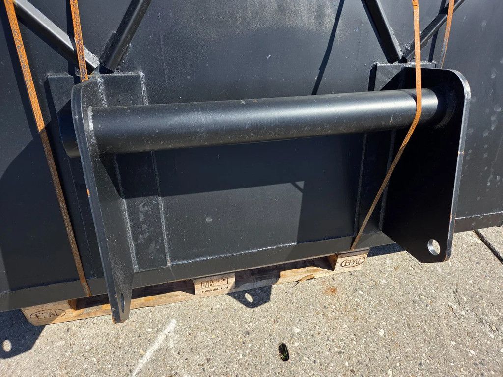 Manitou volumebak UNUSED 1.83m. breed