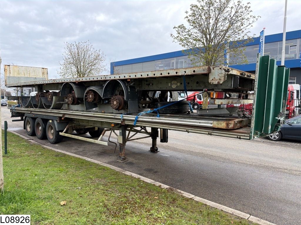 Trailor open laadbak 4 open-top trailers.